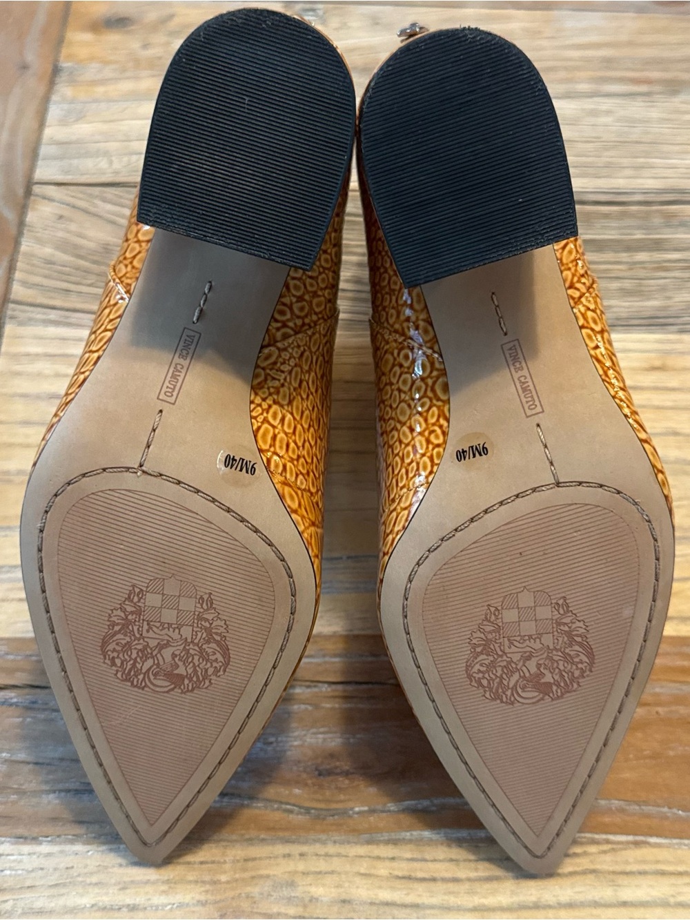 Vince Camuto Croc Embossed Ankle Boots Size 9 | Cognac| Like New - Picture 4 of 4